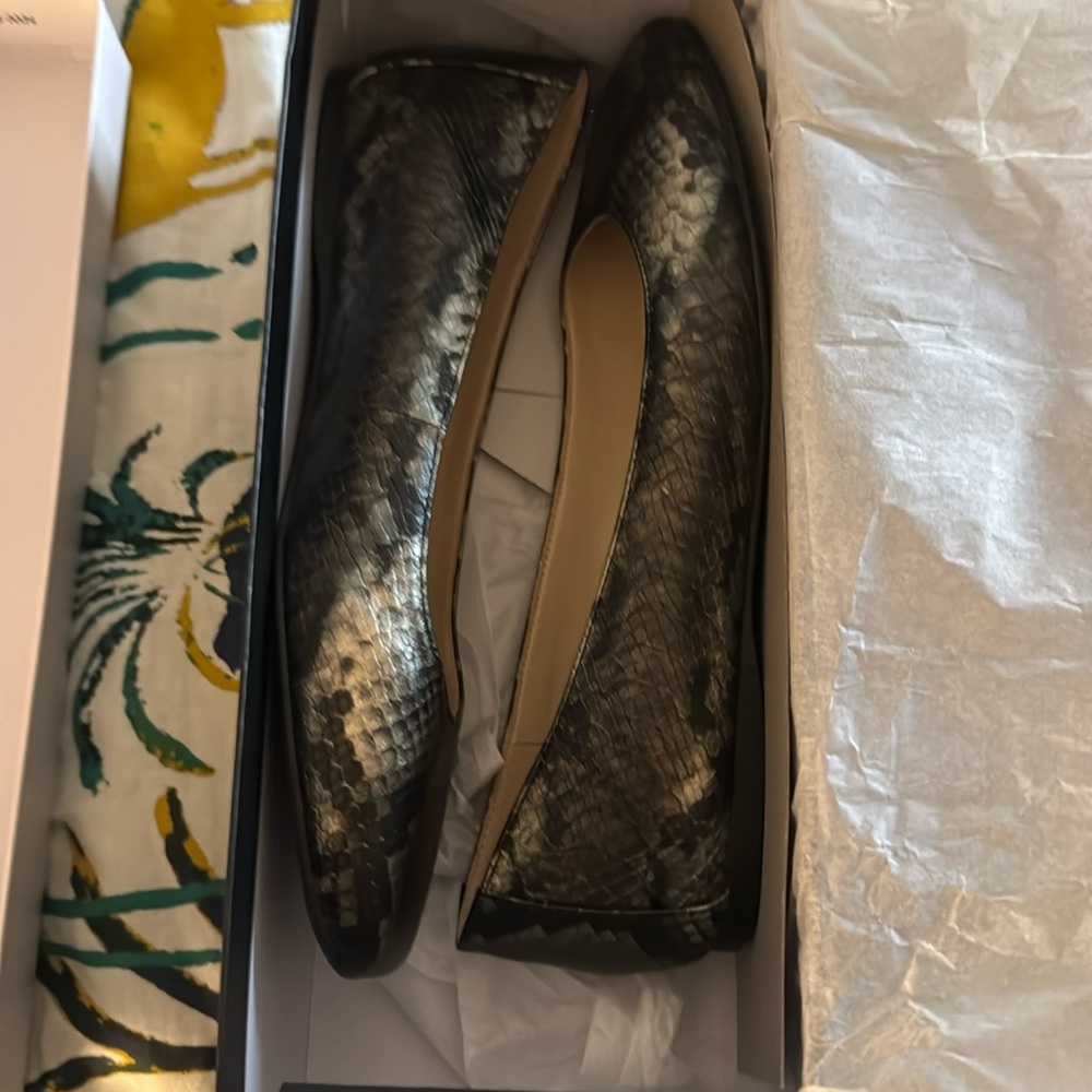 Nine West square toe flats